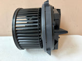 4068872C1 INTERNATIONAL NAVISTAR A/C & HEATER Blower Motor p019